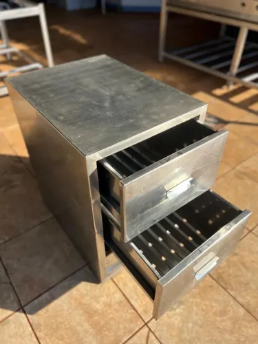 Armário todo em inox 0,90x0,80x0,60cm duas gavetas ideal para cozinhas industriais usado