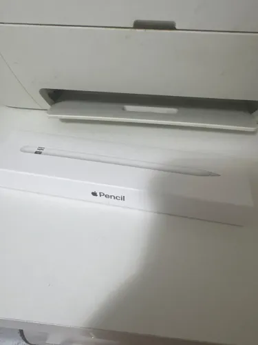 Apple pencil 1ª geração + adaptador lightning para usb-c original apple )