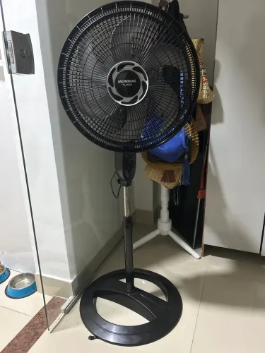 Ventilador de pe mondial