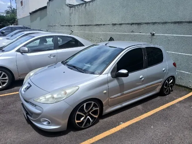 Peugeot 207 XR Sport 1.4 Flex 8V 5P 2012