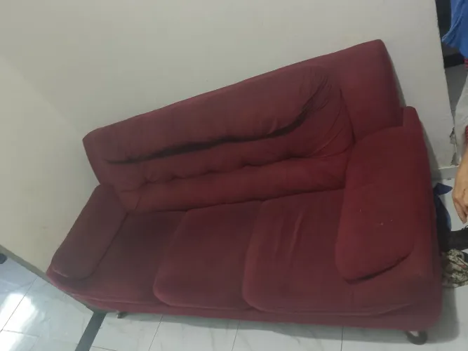 Sofá 3 lugares perfeito estado 