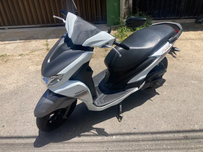 Vendo Moto Fluo Yamaha