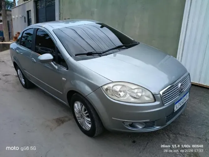 Fiat Linea Essence Dualogic 1.8 Flex 16V 4P 2012