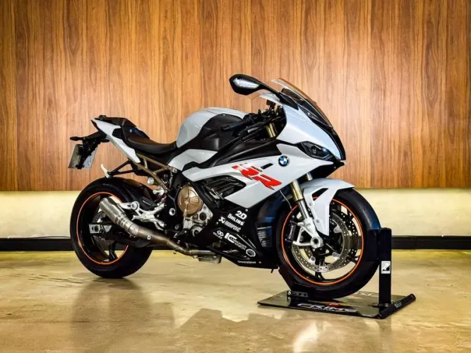 BMW S1000 RR 2022