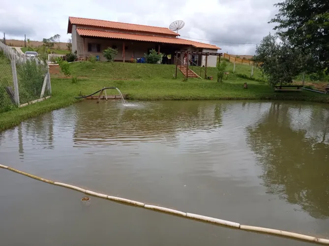 Vendo chácara em Gameleira de Goiás com muita água