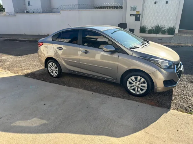 Hyundai HB20S C.plus/c.style1.0 Flex 12V Mec. 4P 2019