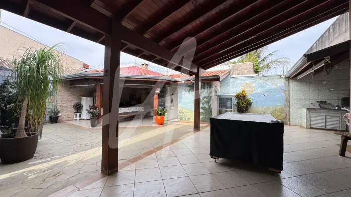Casa de 4 dormitórios sendo 1 suíte com energia foto voltaica toda planejada
