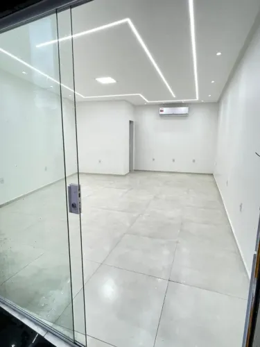 Alugo Ponto Comercial na Farolândia - 34m2 | Ar 24.000 BTUs | Água Inclusa