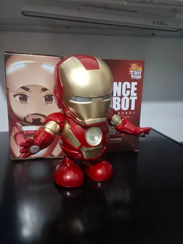Homen de ferro dence