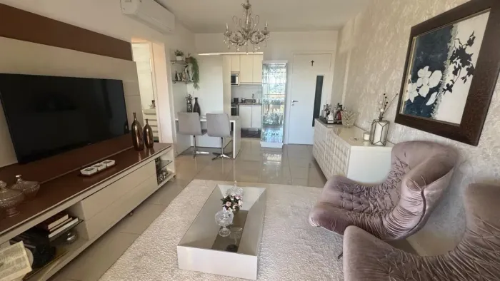 Apartamento mobiliado 1/4 e sala em Alphaville 1, valor 655 mil..