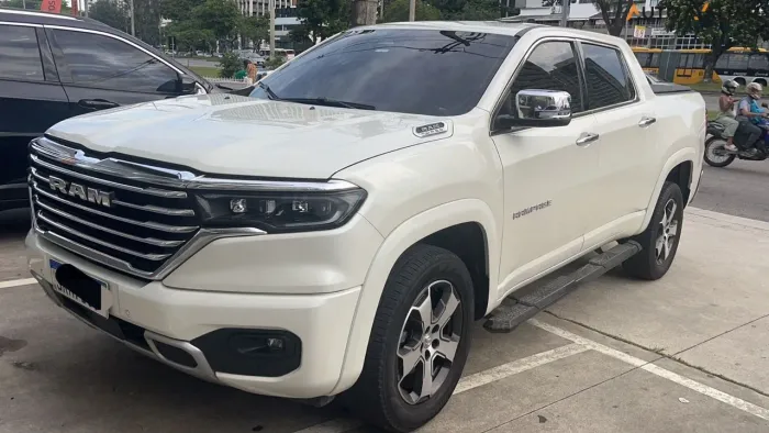 RAMPAGE LARAMIE  2.0  DIESEL  4X4  TURBO  2024. ( ÚNICO DONO)