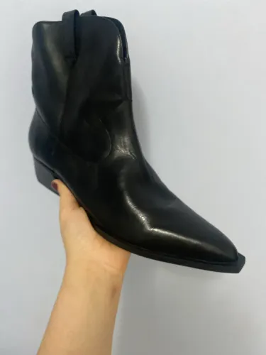 Bota Arezzo