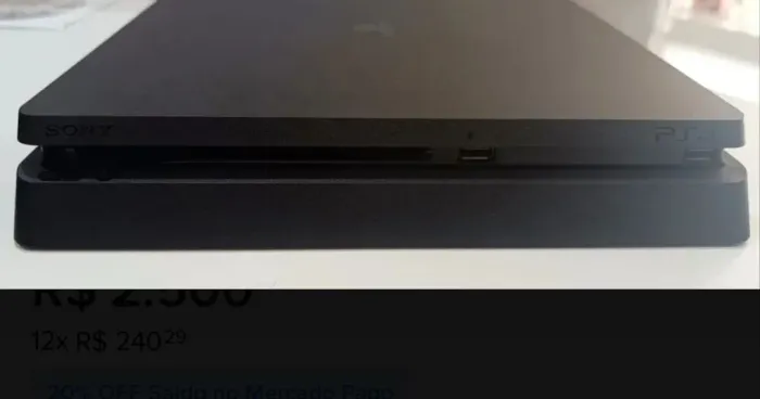 PS4 slim. Acompanha controle, jogos e acessórios, todos os originais
