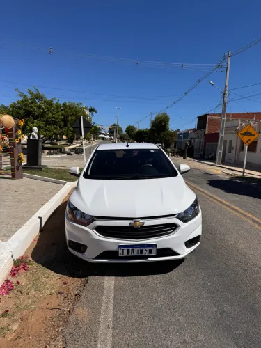 Chevrolet Onix Hatch LT 1.0 8V Flex Mec. 4P 2017