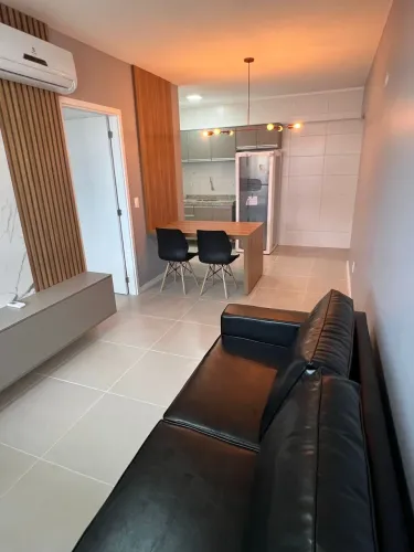 Perfeito quarto e sala no coração da Ponta Verde