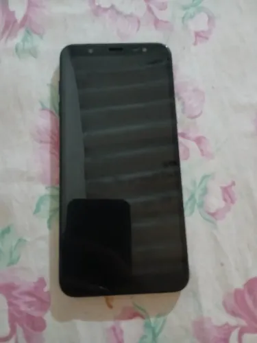 Samsung galaxy J8