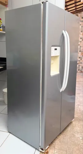 Geladeira e freezer (side by side)