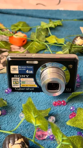 Cybershot Câmera Sony Cyber-shot DSC-W215 (semelhante w570 e w830)