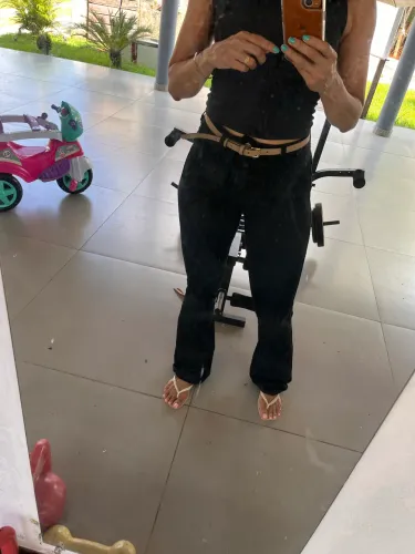 Calça flare preta