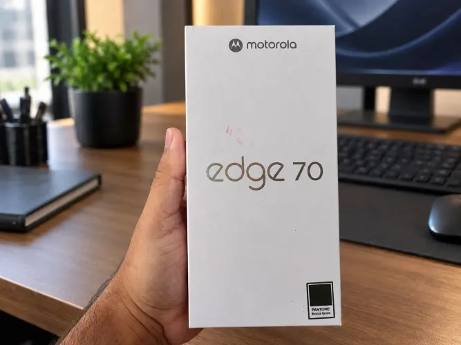Moto Edge 70 5G 12/512GB Lacrado (Parcelo)