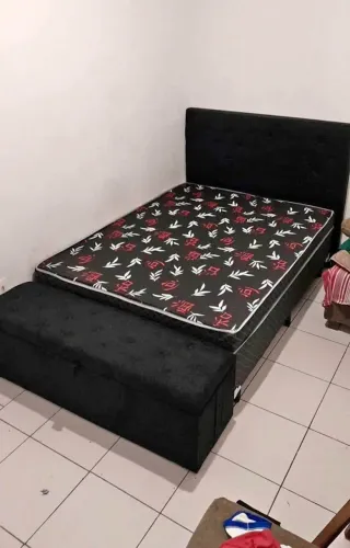 Cama box casal com colchão acoplado, completa colchão embutido !!