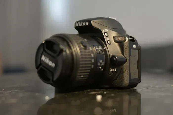 NIKON D5500 DSRL com lente NIKKOR 18-55 KIT