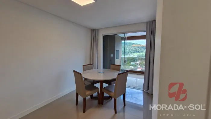 Apartamento para Locação em Itapema com 2 Dormitórios