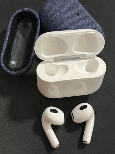 Apple AirPods geração 3 + Case de brinde