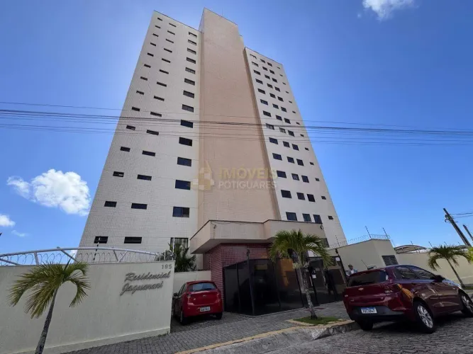 Apartamento 3 quartos, 1 depend. e 3 banheiros na Jaguarari