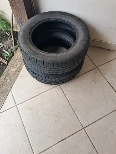Vendo 2 pneus aro 14 175 65 14