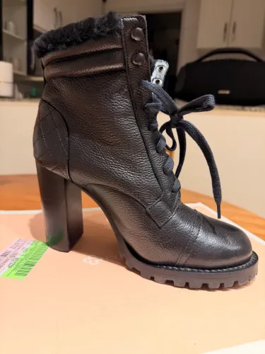 Bota Capodarte couro preta tamanho 38 