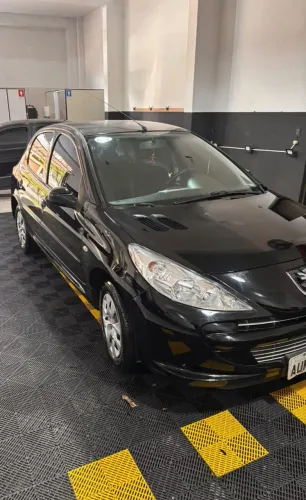 Peugeot 207 XR 1.4 Flex 8V 5P 2012