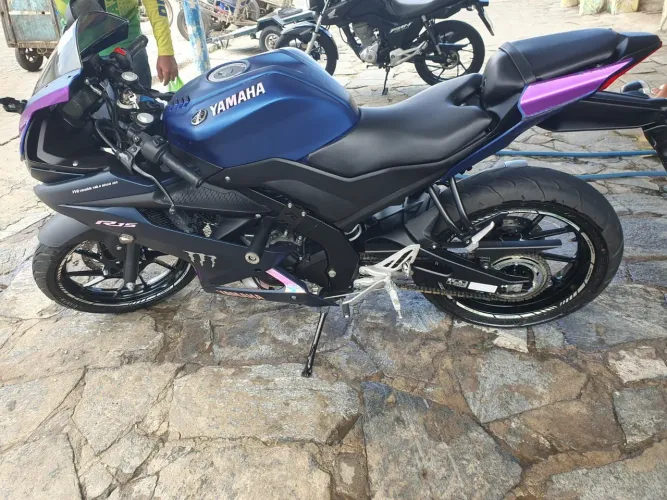 YZF - R15 ano 2025 (leia a descrição)