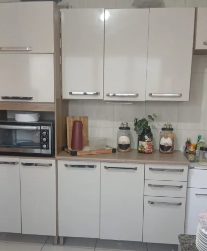 Vendo este Armário completo