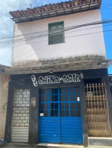 Vende-se Casa Primeiro Andar