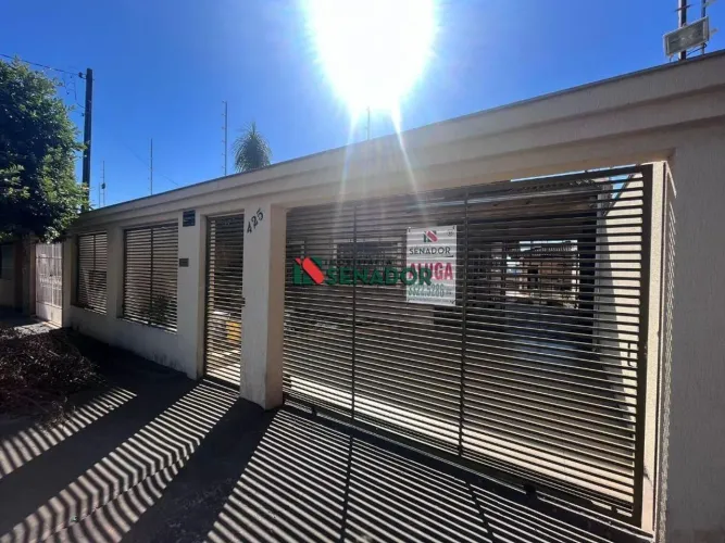 Casa para alugar em Londrina, Sabará I, com 3 quartos, com 111.14 m²