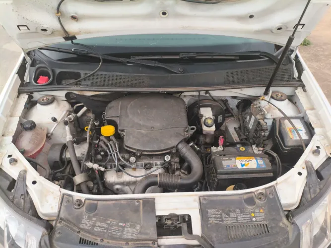 Renault Logan Dyna. Easyr Hi-flex 1.6 8V 2015