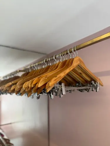 VENDE-SE CABIDES DE MADEIRA - ÓTIMOS PREÇOS!