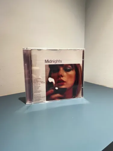 CD Midnights (Lavender Edition) - Taylor Swift (LEIA A DESCRIÇÃO!!)