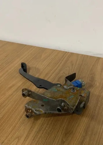 Pedal da Embreagem Sandero