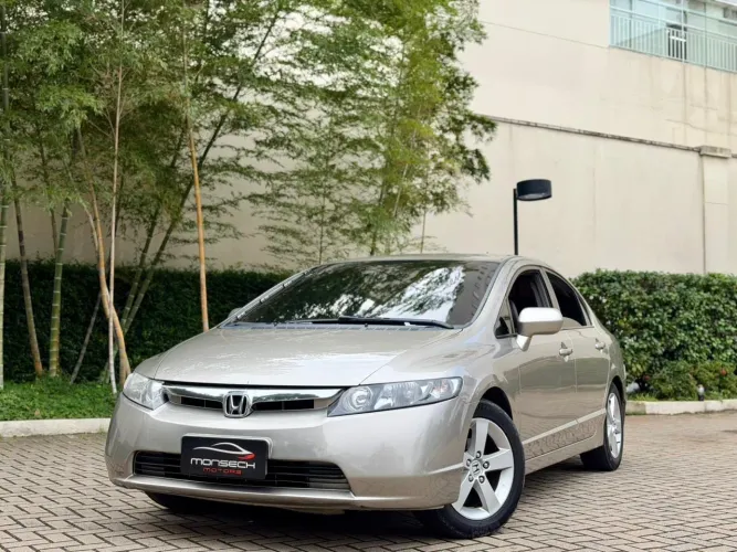 Honda Civic Hatch LX Aut. 2008