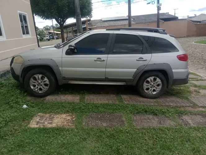 Fiat Palio Weekend Adventure Locker 1.8 Flex 2009