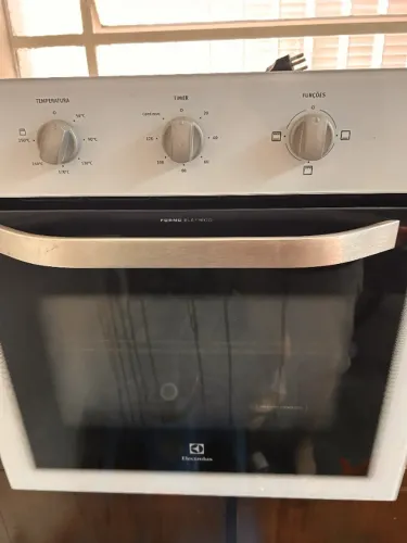 Forno Elétrico de Embutir Electrolux OE8MB 80L Branco 220V