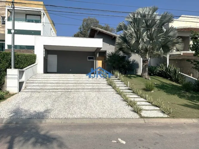 Casa à venda em Jandira, Jardim do Golf I, com 2 suítes, com 270 m², Condomínio Santa Mari