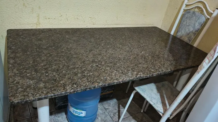 Mesa de mármore