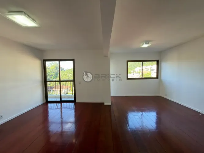 Cobertura duplex para venda ou locação com 3 suítes, 103 m² no Alto - Teresópolis/RJ.