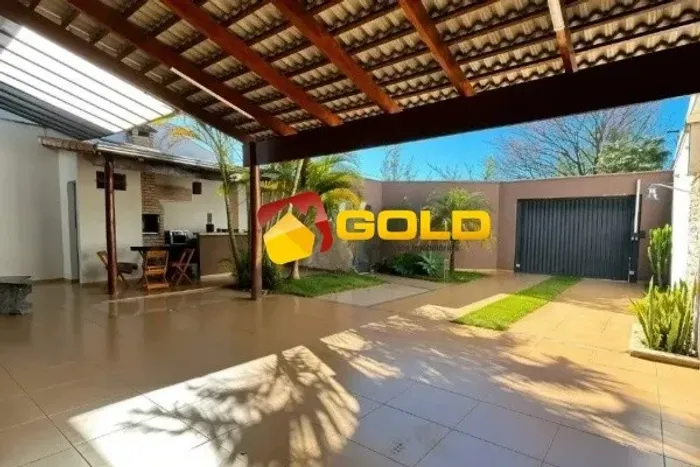 Casa para Venda em Uberlândia, Bosque dos Buritis, 4 dormitórios, 2 suítes, 4 banheiros, 4