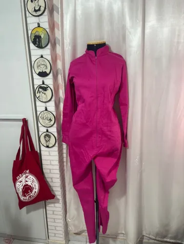     Lindo macacão pink ? destaque total - serve pra cosplay também 