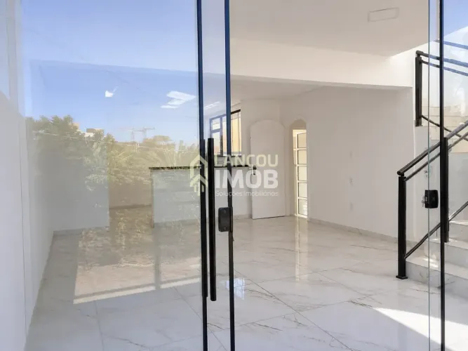 Sobrado Arejado para Venda e Locação, Vila Galvão, em Jundiaí, SP