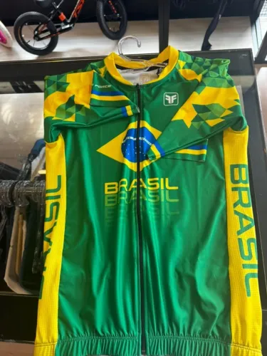 CAMISA DO BRASIL AERO COLECTTION CBC - CICLISMO - FEM/ MAS - DIVERSOS TAMANHOS 
